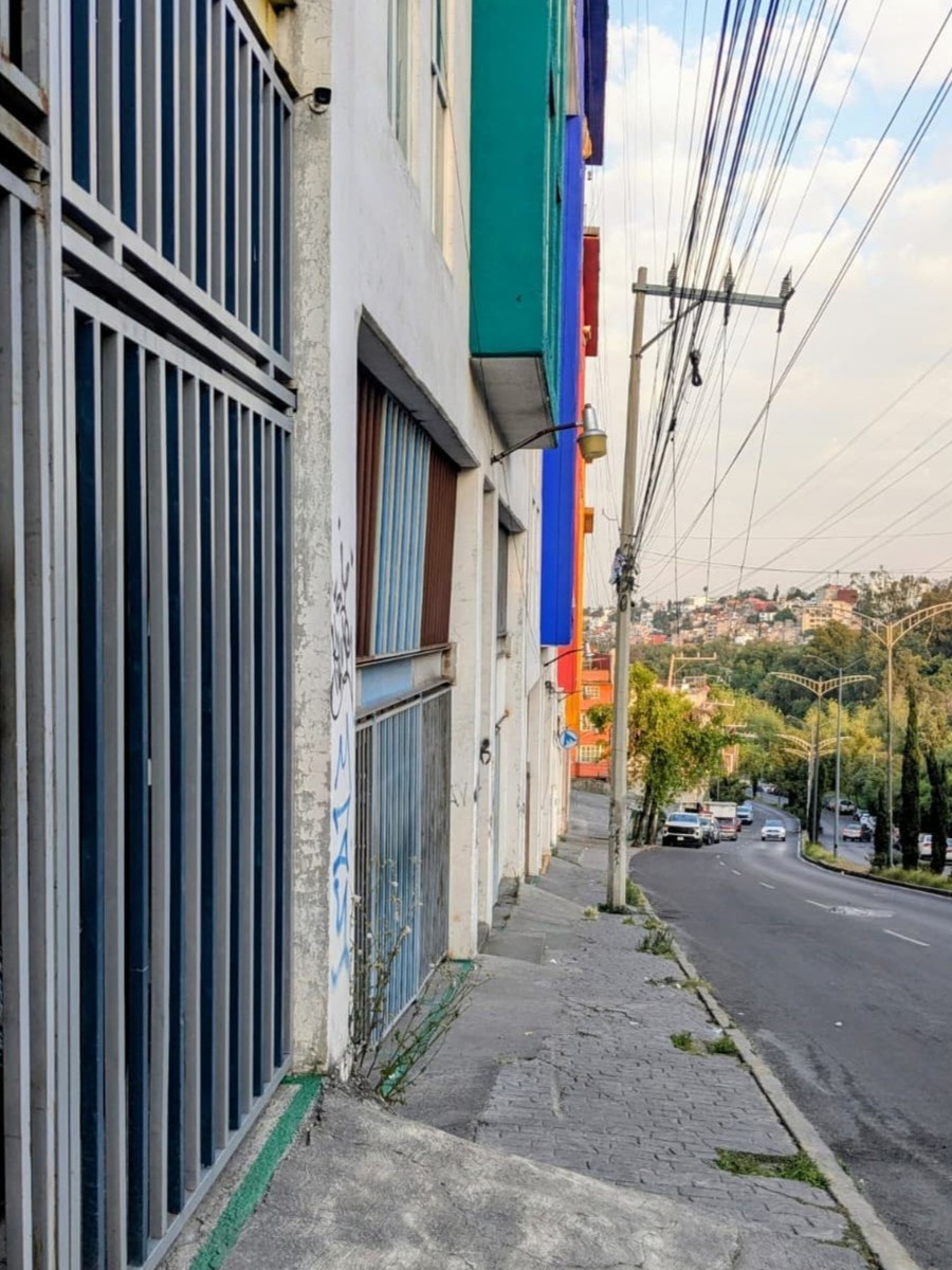 The view eastward from the 5 de Mayo street in Mexico City
